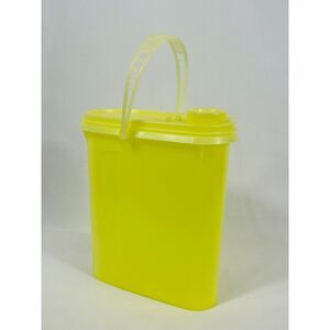 Vintage Tupperware Beverage Buddy Yellow 2 Qt #587-7 Drink To Go Storage